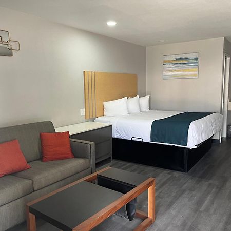 Hotel Isabella Uvalde Εξωτερικό φωτογραφία